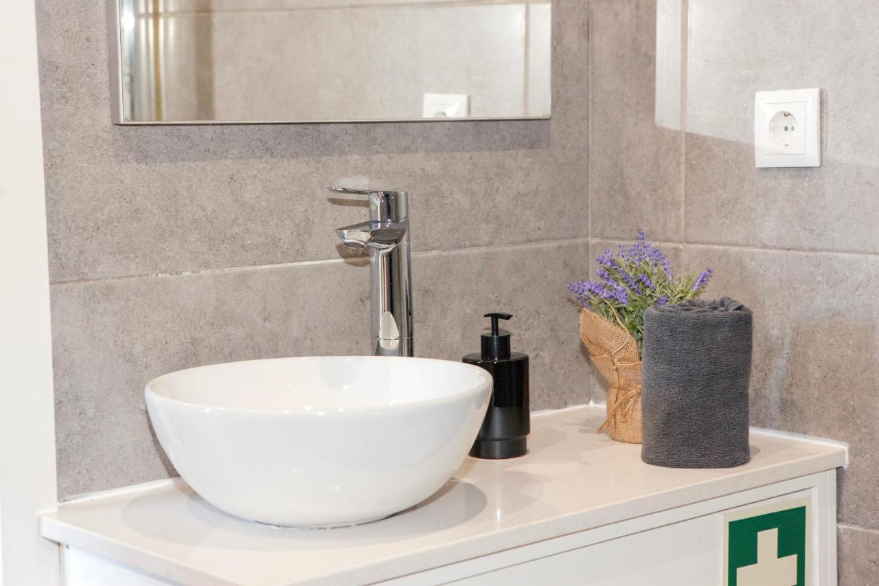 Host Wise - Amadeo Apartments Віла-Нова-де-Гая Екстер'єр фото
